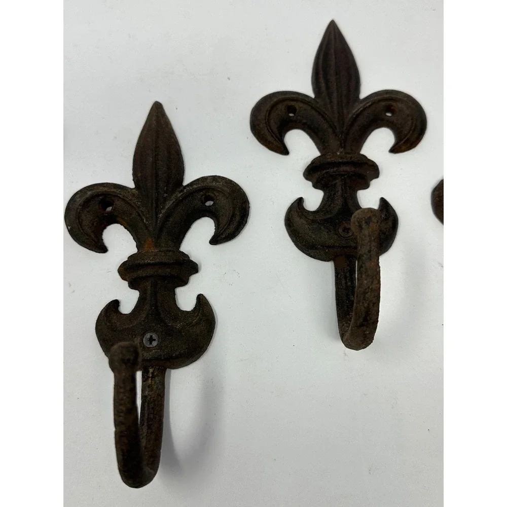 Lot of 4 Vintage Fleur De Lis Wall Hook Cast Iron Coat Hat Keys Hanger Hooks U5